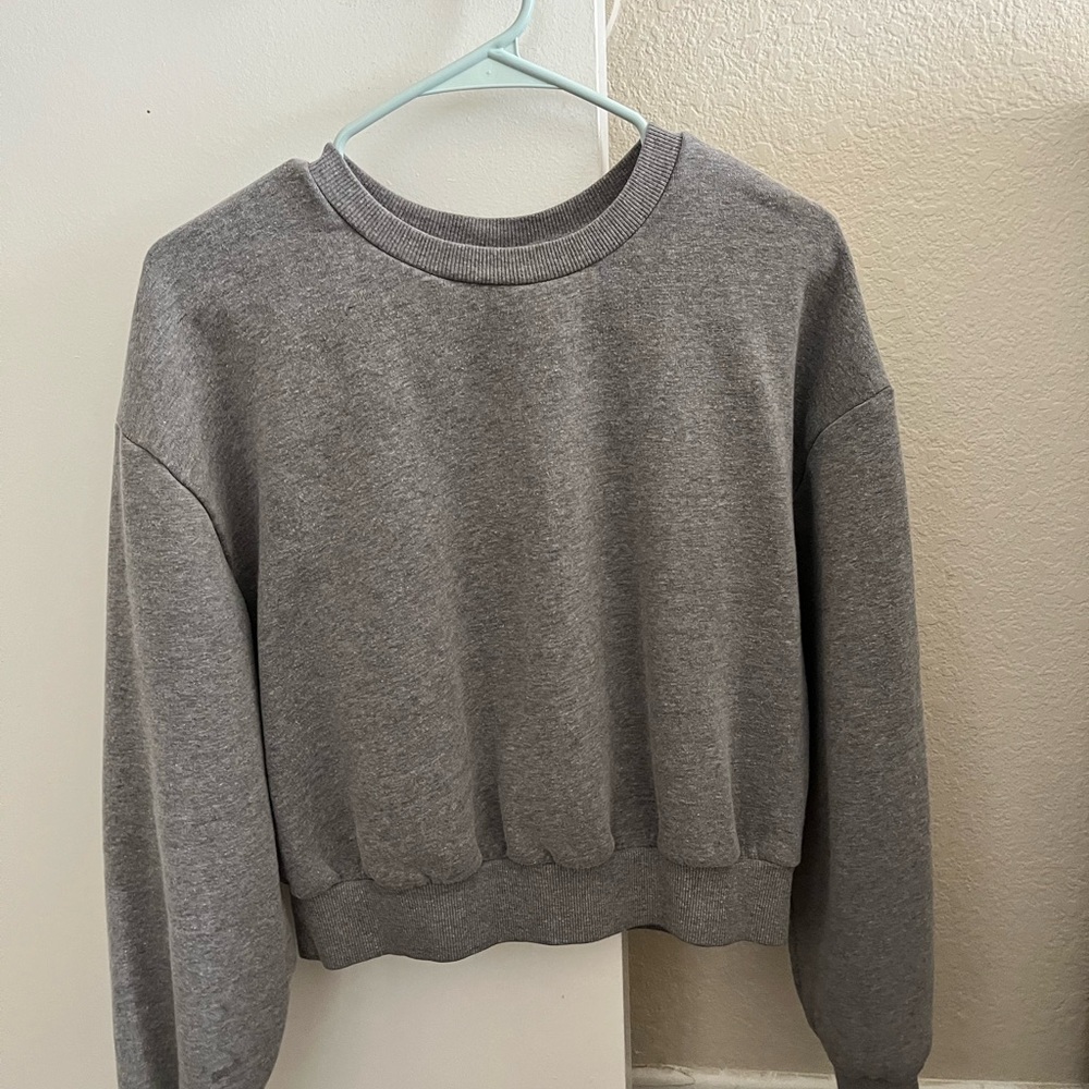 Wild Fable Gray Crewneck Sweater with Ribbed Trim